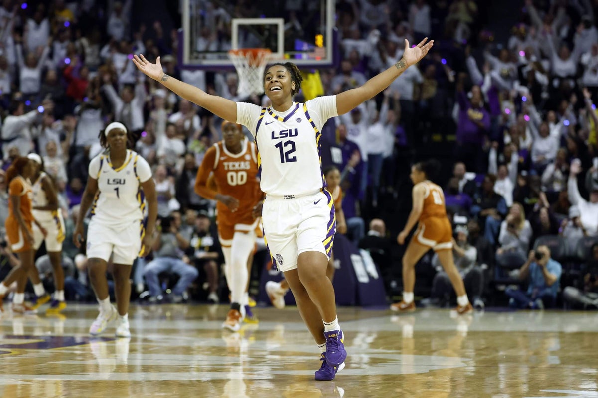 No. 12 LSU women hand No. 2 Texas first loss of season