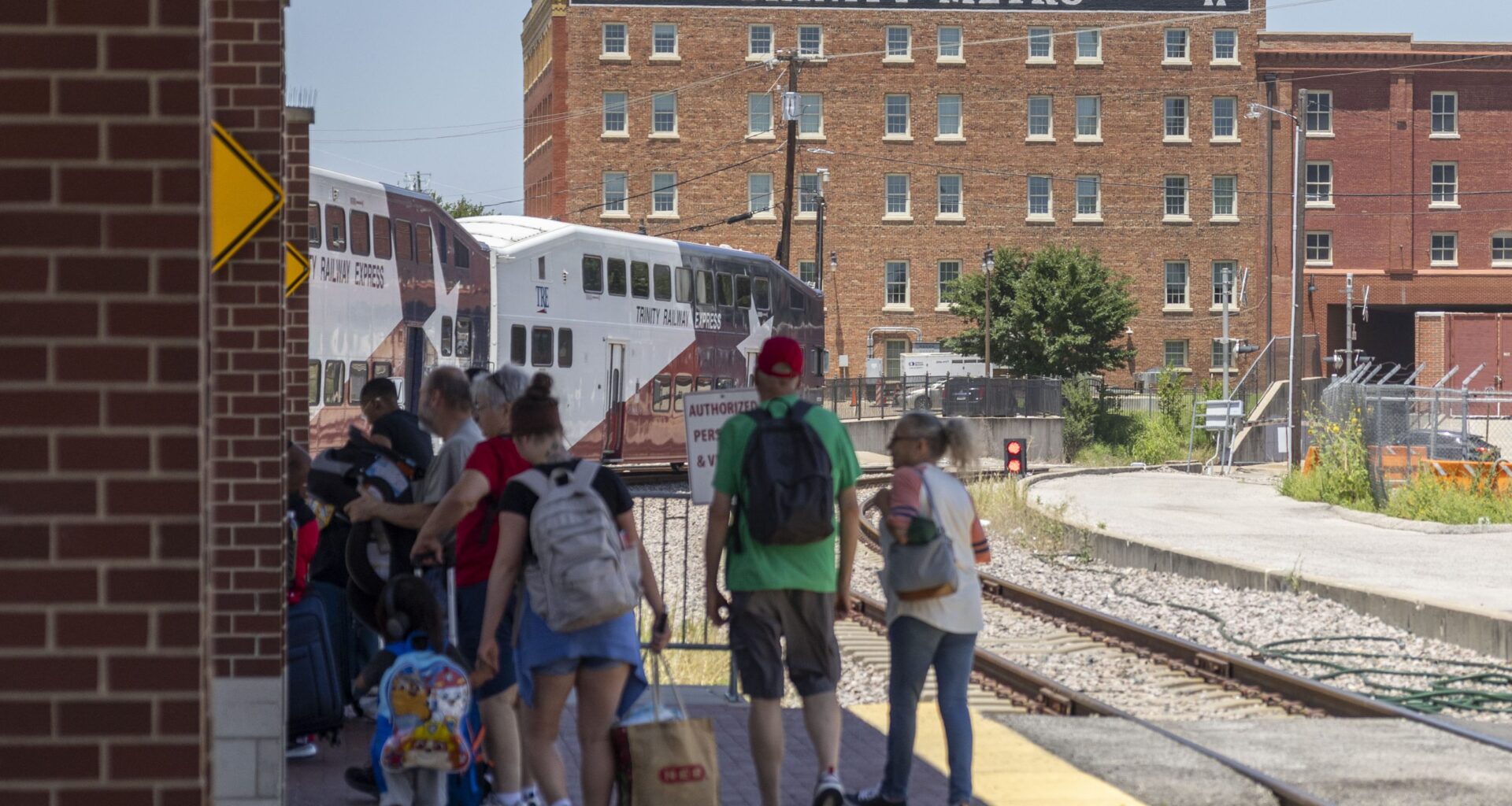 Fort Worth transit agency resolution highlights partnership with DART