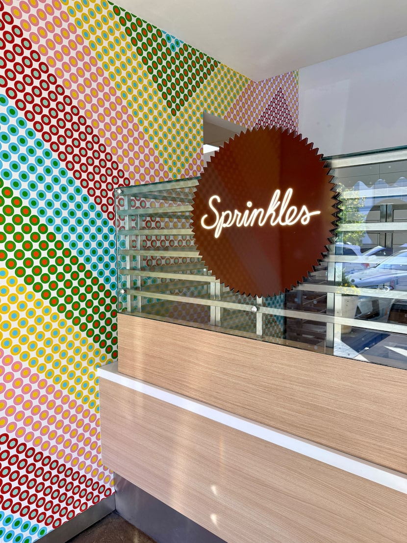 By early afternoon on Dec. 31, the shelves of Sprinkles Cupcakes were empty.