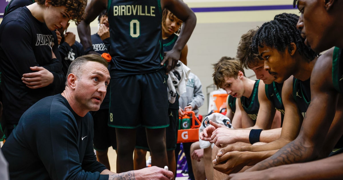 Which Dallas-area boys basketball districts are the toughest so far this season?