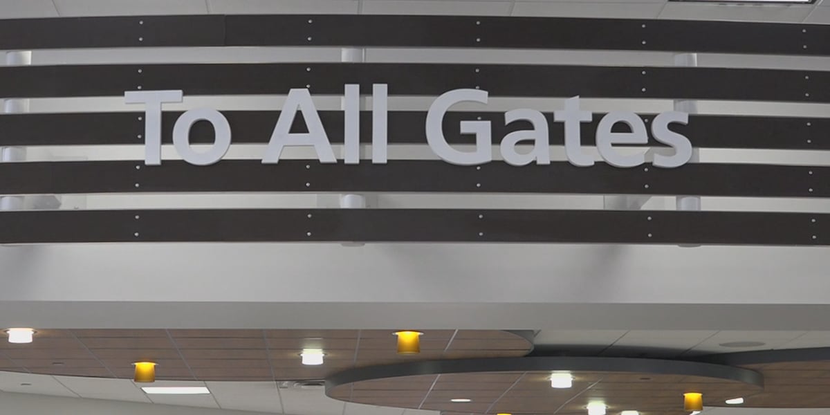 Eastern Iowa woman stranded in Dallas for days due to flight delays