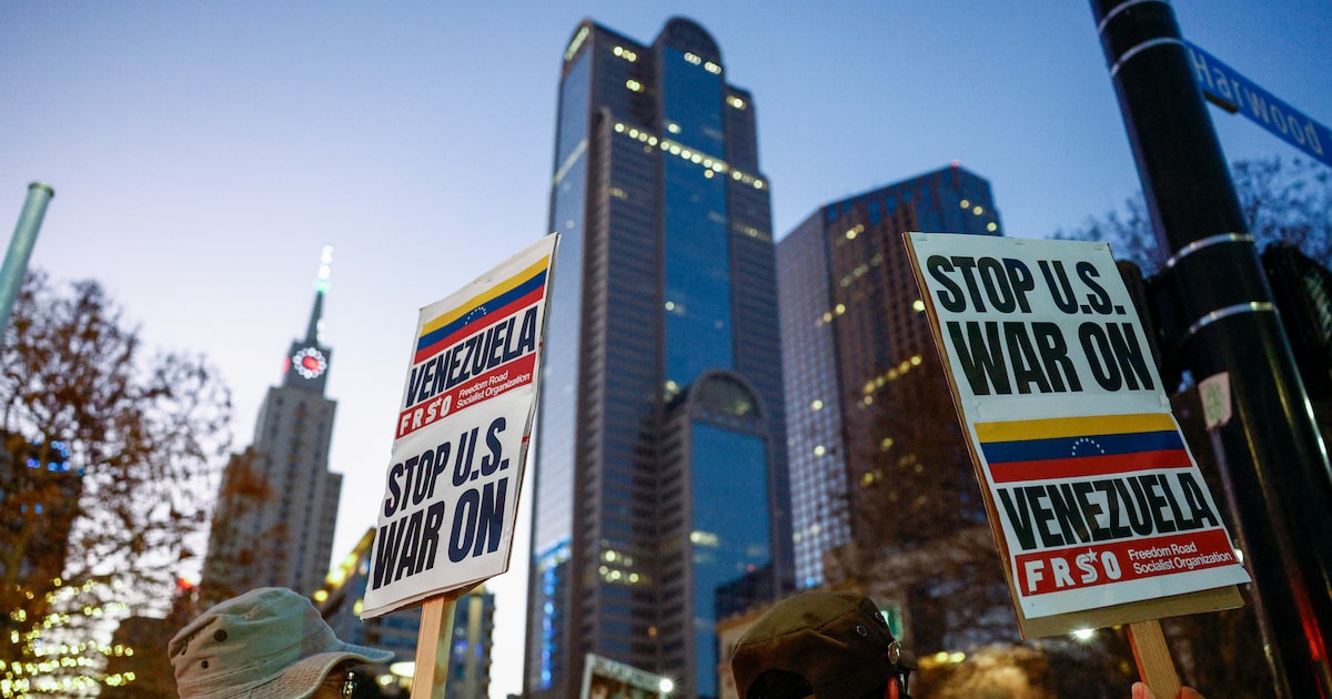 ‘No War With Venezuela’ protest begins in downtown Dallas after U.S. seizes Maduro