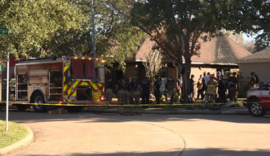 House fire claims life of elderly man in southwest Houston