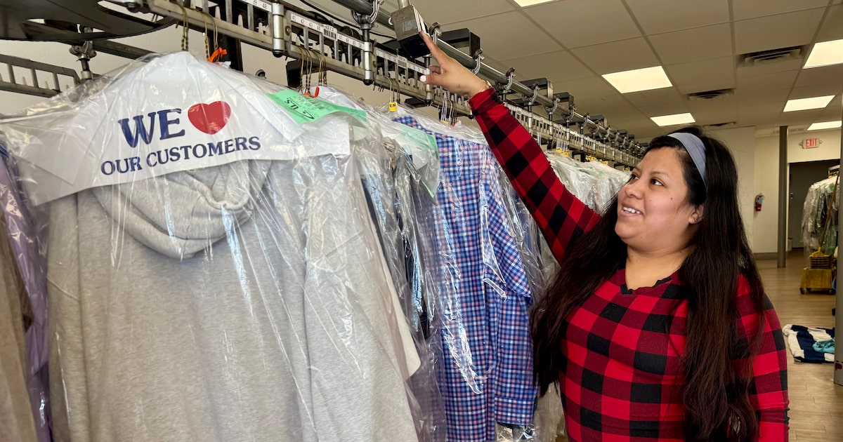 Winter storm wallops Dallas workers unable to earn during icy weather