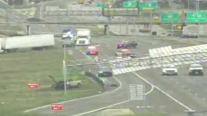 Driver says he was ‘cut off’ before crash into sign on I-35 that closed highway for hours