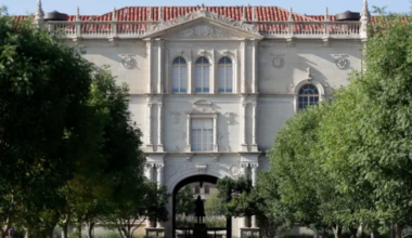 Texas Tech President Schovanec announces early closure