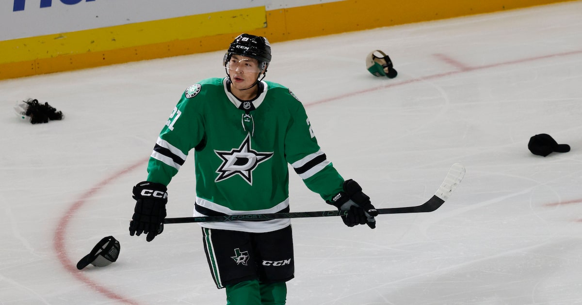 Stars forward Jason Robertson snubbed from Team USA Olympic hockey roster