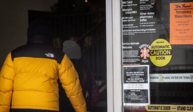 When stores are opening as winter blast freezes D-FW