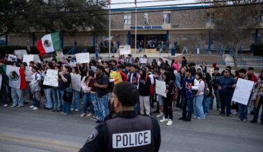 Hundreds of Texas public school students walk out to protest ICE killings