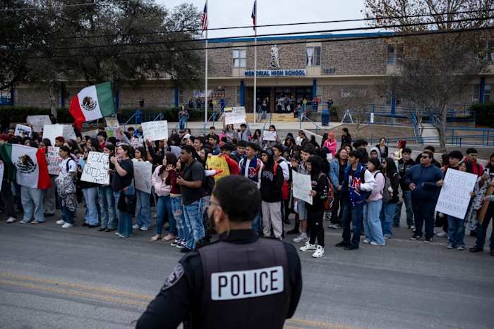 Hundreds of Texas public school students walk out to protest ICE killings
