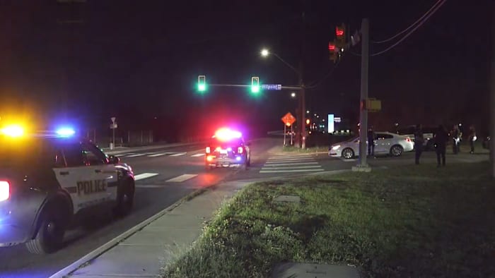 Man hospitalized after shooting on Northeast Side, San Antonio police say