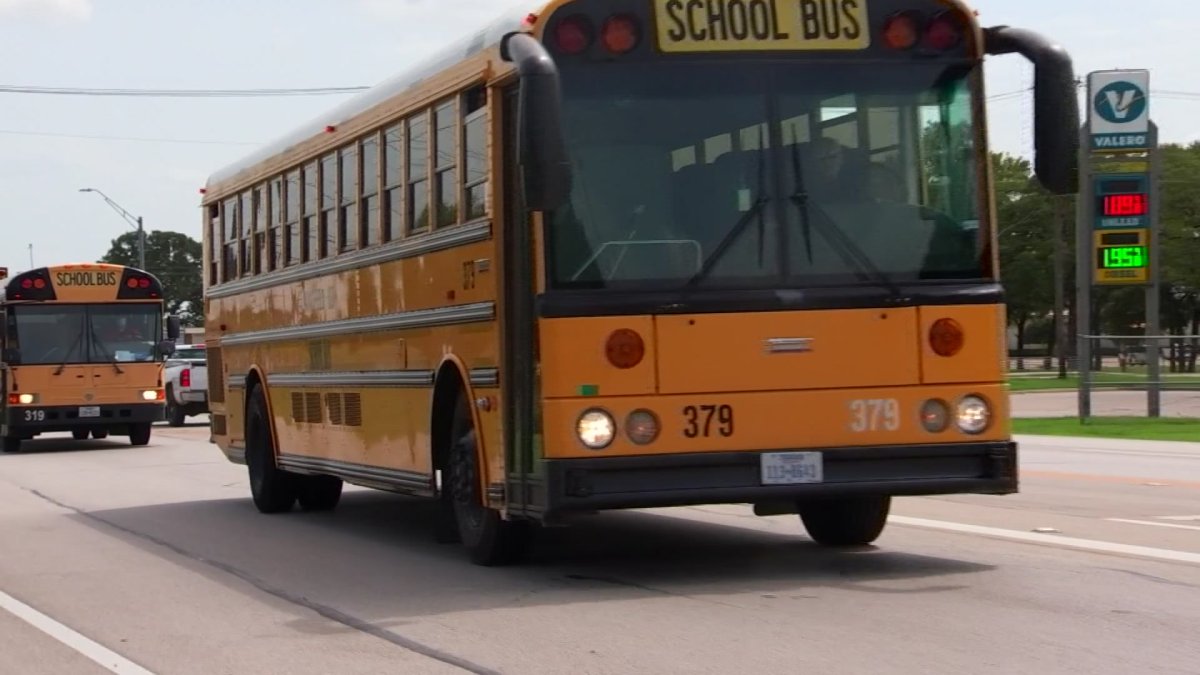 Icy roads keep North Texas schools shut on Thursday – NBC 5 Dallas-Fort Worth