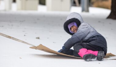 Dallas ISD cancels Tuesday classes. See which other districts have a second snow day