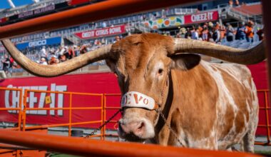 Texas A&M freshman OL Jonte Newman transfers to Texas, per report