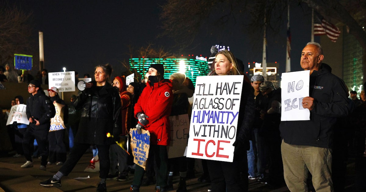 Hundreds rally again in Dallas against ICE in wake of second fatal shooting in Minneapolis