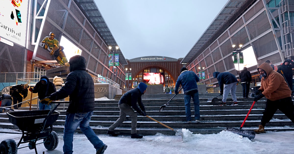 Stars-Mavericks summary judgment hearing postponed due to weather