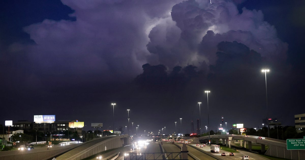 Texas saw 13M lightning flashes in 2025 as Great Plains becomes severe storm epicenter