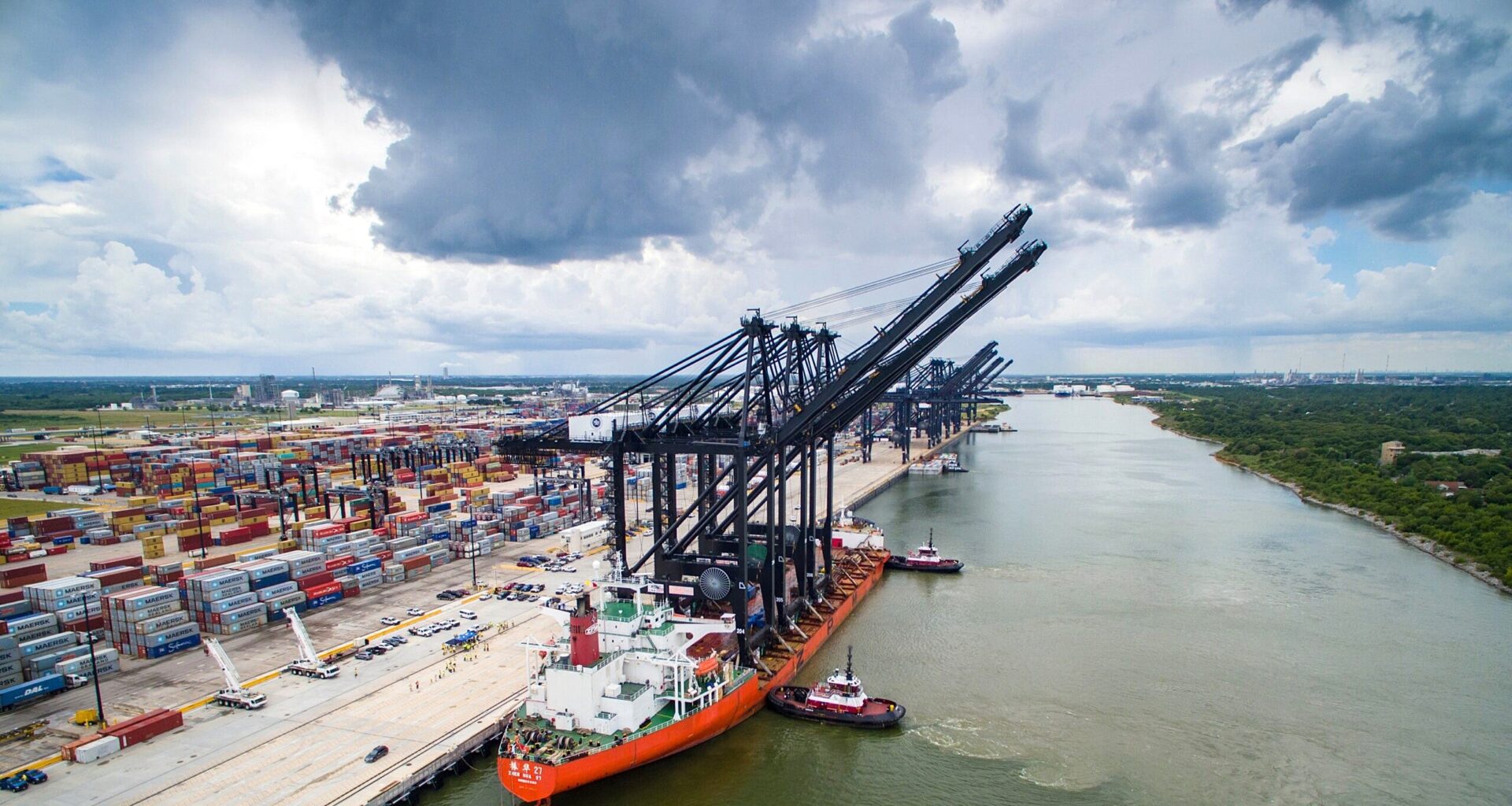 Port Houston hits container highs as Corpus Christi leans on LNG growth