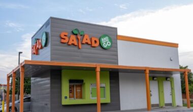 Quick-serve restaurant Salad and Go will reportedly move its headquarters back to Arizona and close...