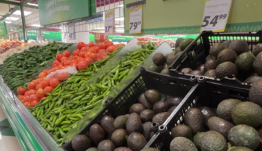 El Paso shoppers cross into Juárez looking for savings