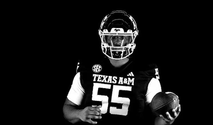 Tennessee Football Reportedly Hosting Texas A&M Defensive Tackle Transfer On Visit