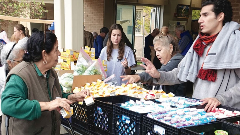 From a San Antonio Sidewalk, a Congregation Blooms