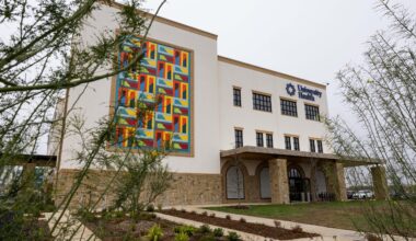 University Health opens Vida health center on South Side