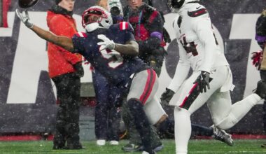 Kayshon Boutte hauls in a touchdown pass from Drake Maye in the fourth quarter.