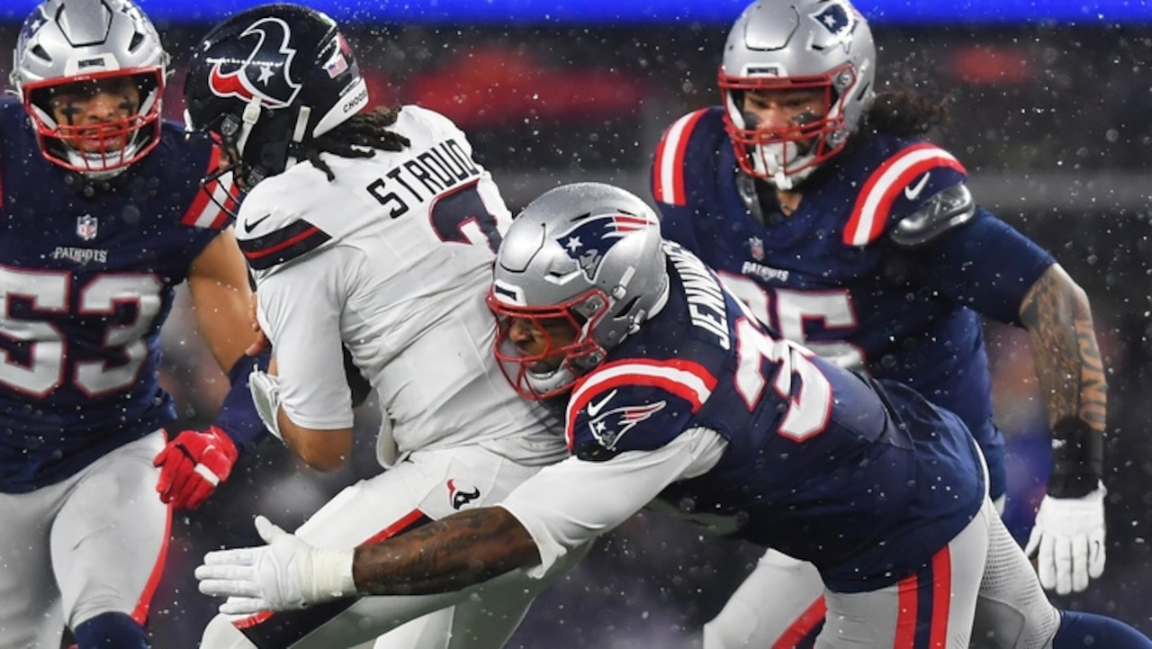 NFL playoffs: Patriots top Texans to reach AFC Championship Game