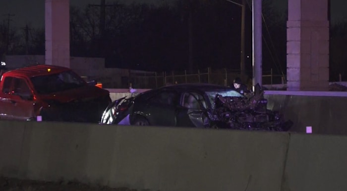 Wrong-way driver killed after head-on crash on Interstate 35, SAPD says