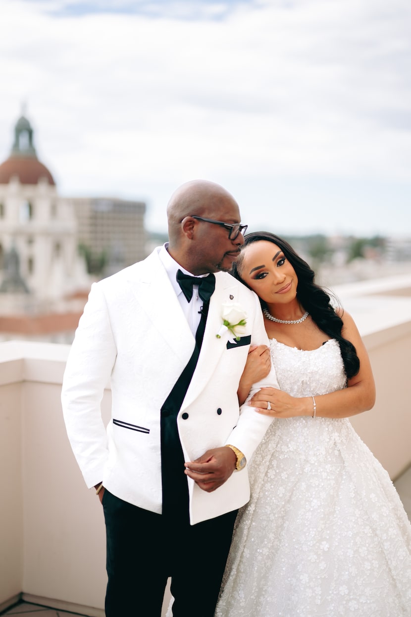 Laterras Whitfield launched his podcast "Dear Future Wifey" in 2020. In 2023, he met Ashley...