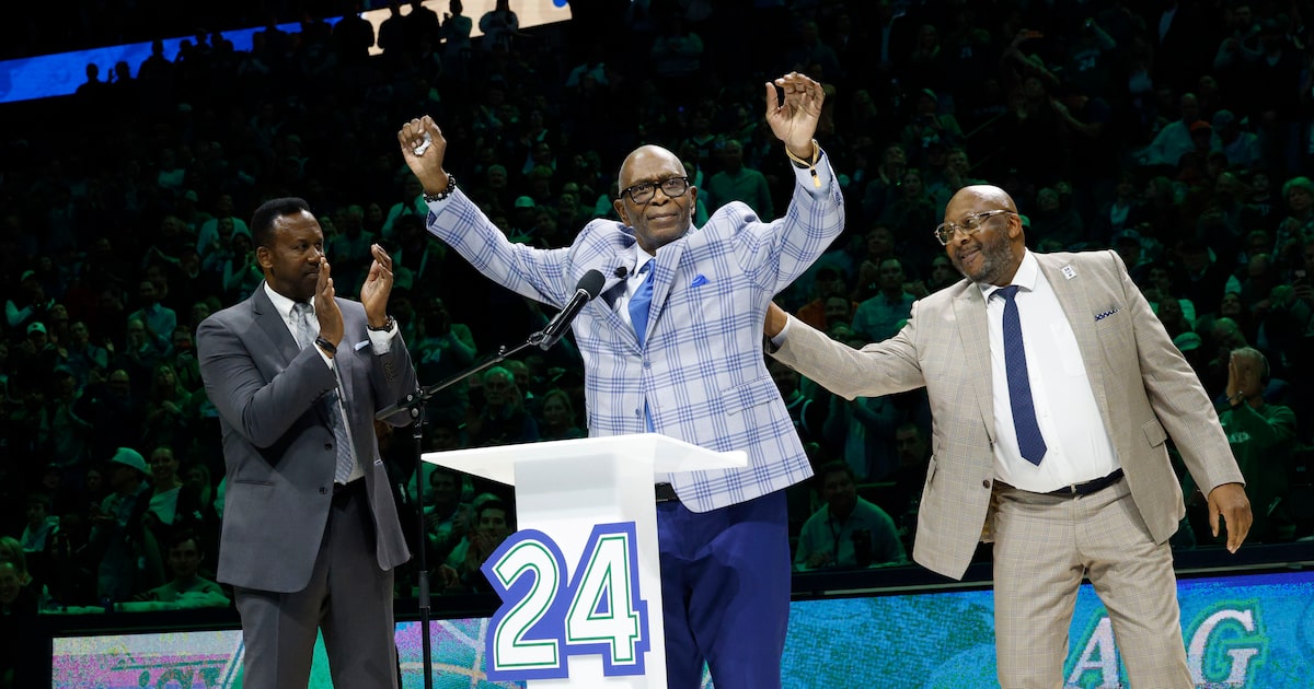 See photos as Mavericks honor franchise great Mark Aguirre, retire jersey