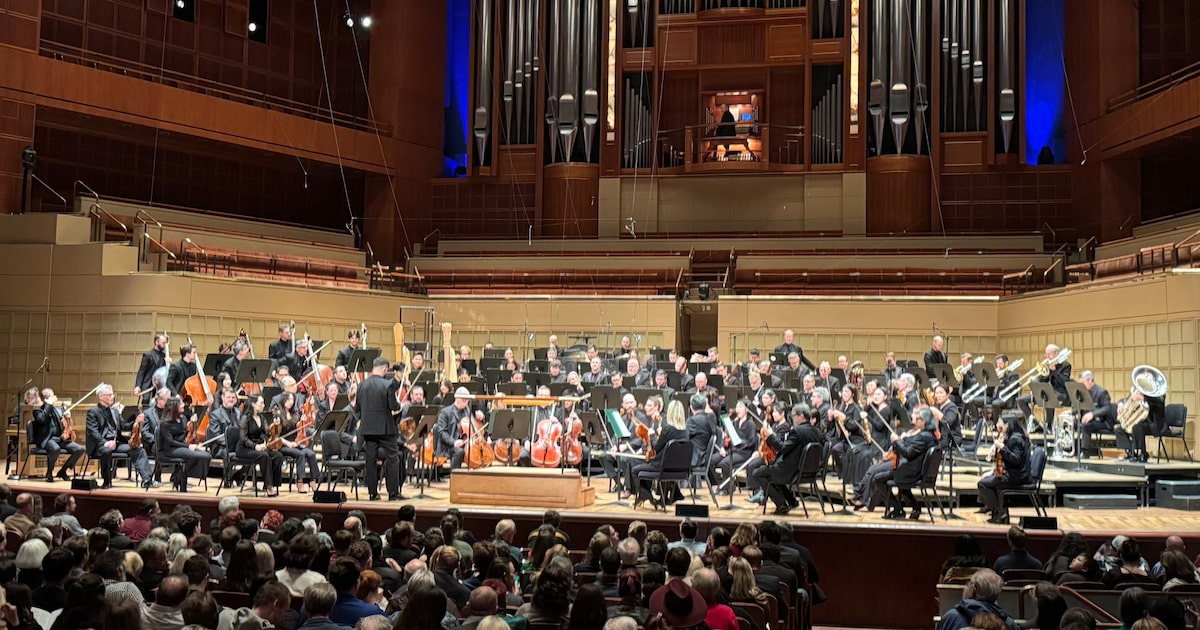 Applause kept interrupting Holst’s ‘The Planets’ in Dallas Symphony concert