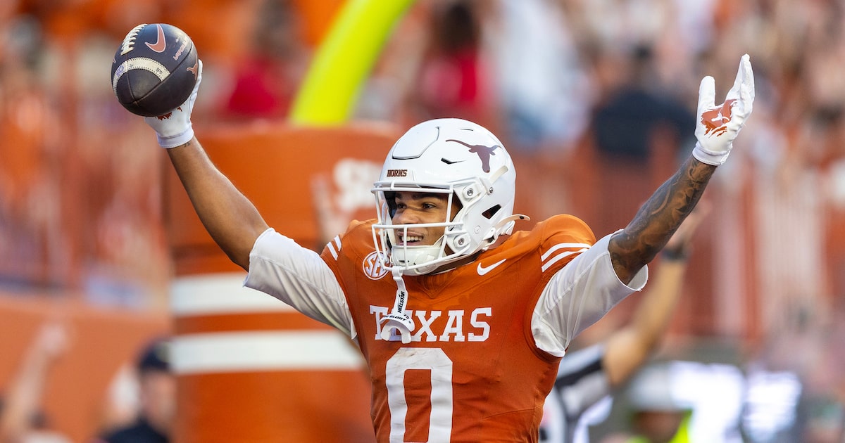 Former Texas WR DeAndre Moore Jr. commits to Deion Sanders’ Colorado squad, report says