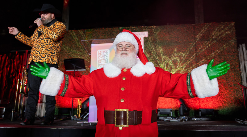 Night of Giraffes, Hippos, Lions Raises $1.5M for Zoo