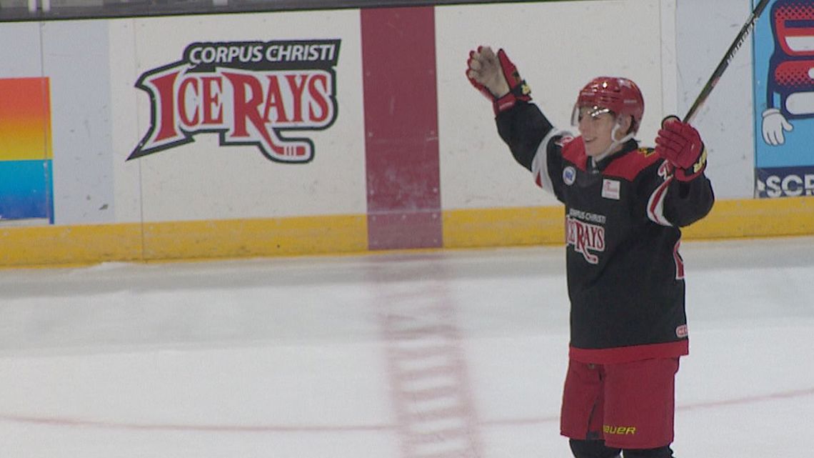 IceRays pull away from Shreveport late in series-opening win