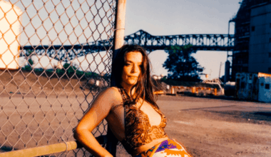 Annabelle Chairlegs sees through the haze on LP Waking Up