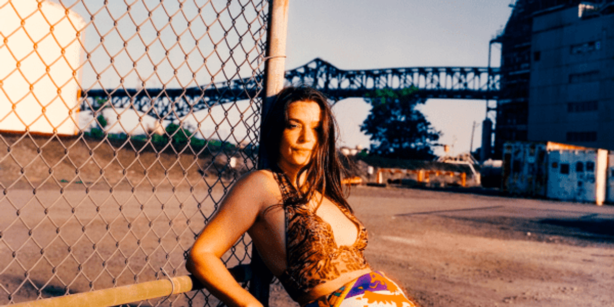 Annabelle Chairlegs sees through the haze on LP Waking Up