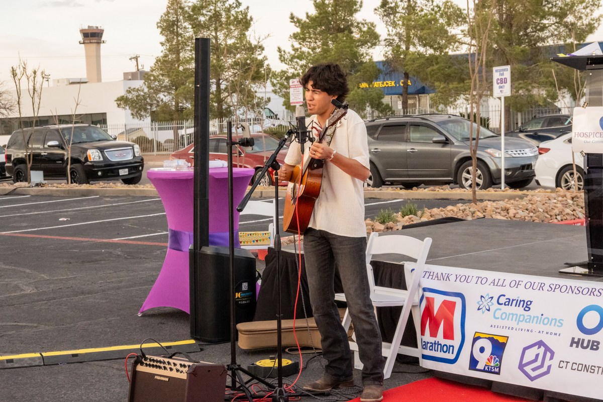 Teen Country Singer Chases Hollywood Dream