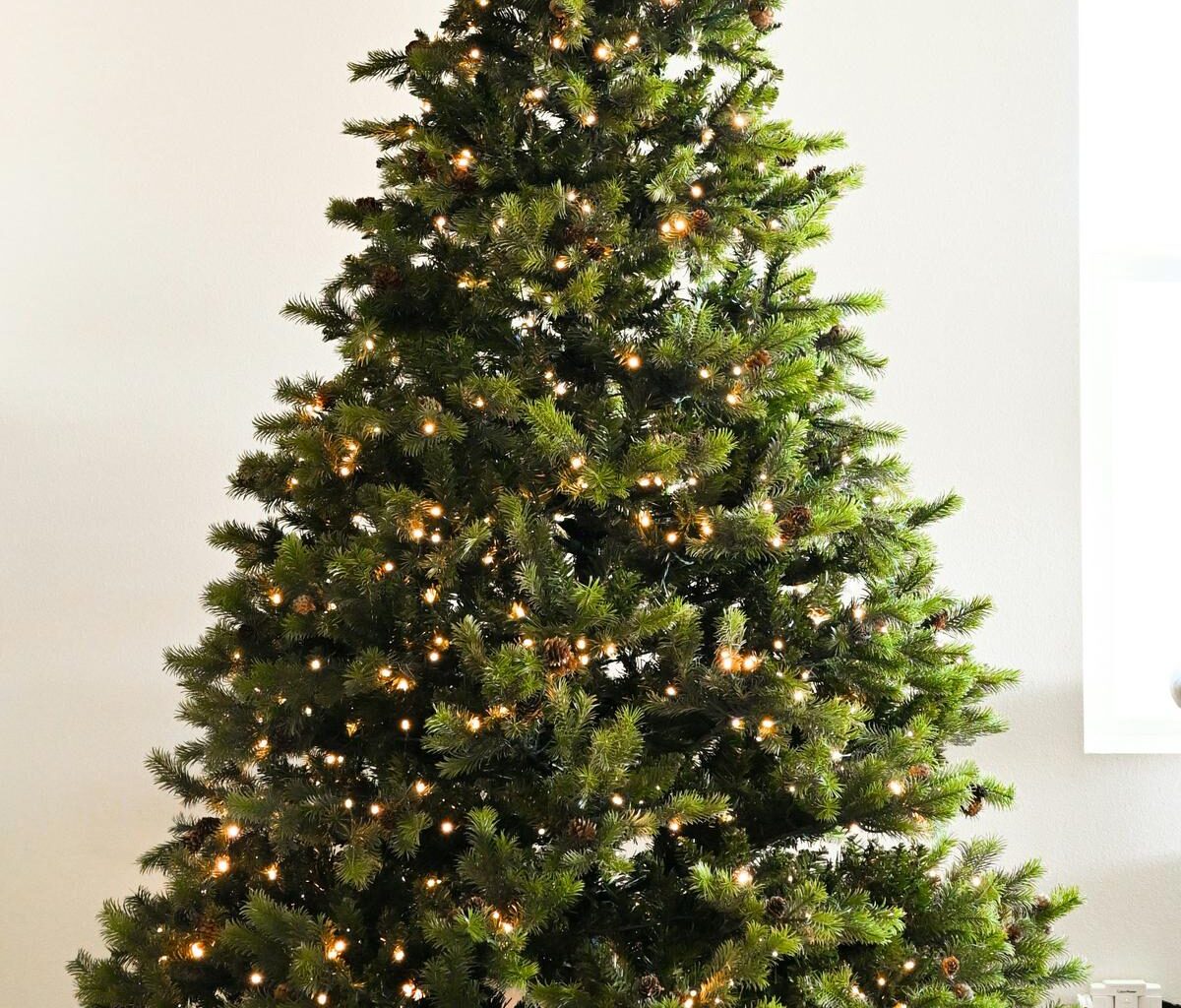 When Should You Take Down Your Christmas Tree In Lubbock?