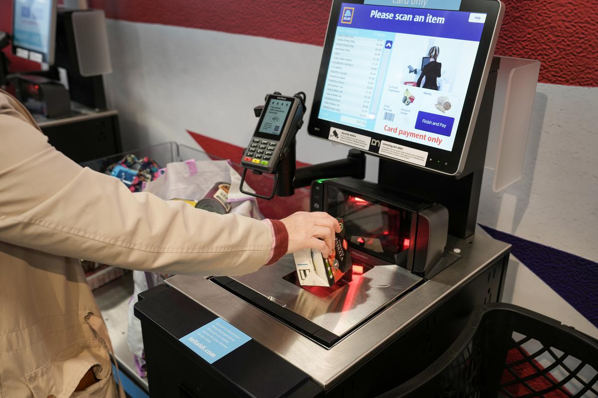 Study Reveals Who's Stealing At Lubbock Self-Checkouts