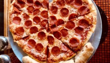 Skip the Flowers—El Paso’s Best Heart-Shaped Pizzas Are Here