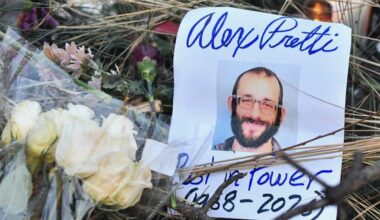 Corpus Christi nurses hold vigil to honor Alex Pretti, killed in Minneapolis