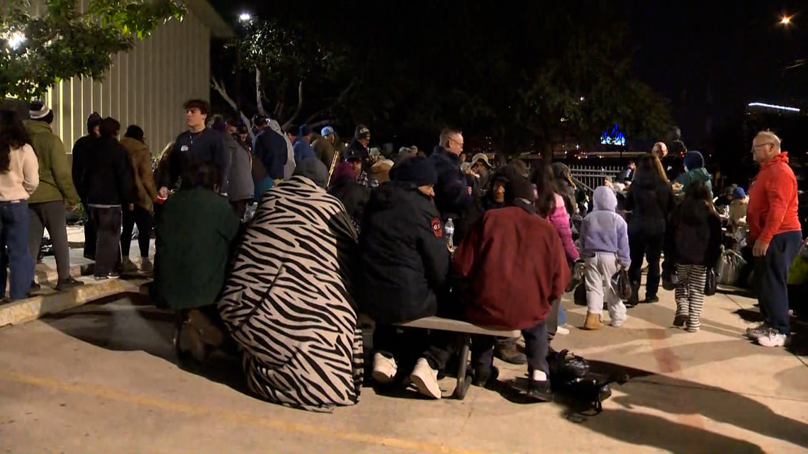 Overnight warming shelters open in San Antonio as freezing temperatures arrive