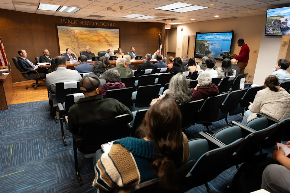 Community members listen to public comments before the El Paso Public Service Board votes on a proposed water rate increase on Wednesday, Jan. 14, 2026, in El Paso, Texas.