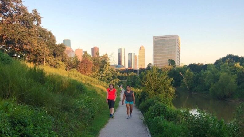 Free fitness classes Houston - Wellness Walk