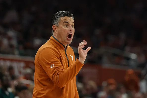 AUSTIN, TX – JANUARY 17: Head coach Sean Miller of the Texas Longhorns directs players on the court during the SEC college basketball game between Texas Longhorns and Texas A&M Aggies on January 17, 2026, at Moody Center in Austin, TX. (Photo by David Buono/Icon Sportswire via Getty Images)