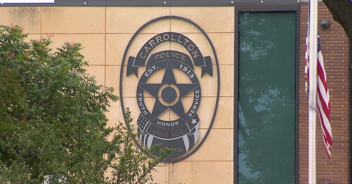 Man who took inappropriate pictures of woman at a Texas gym killed after pointing gun at officers, Carrollton PD says