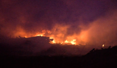 Pallet yard fire in Las Colonias area of Clint