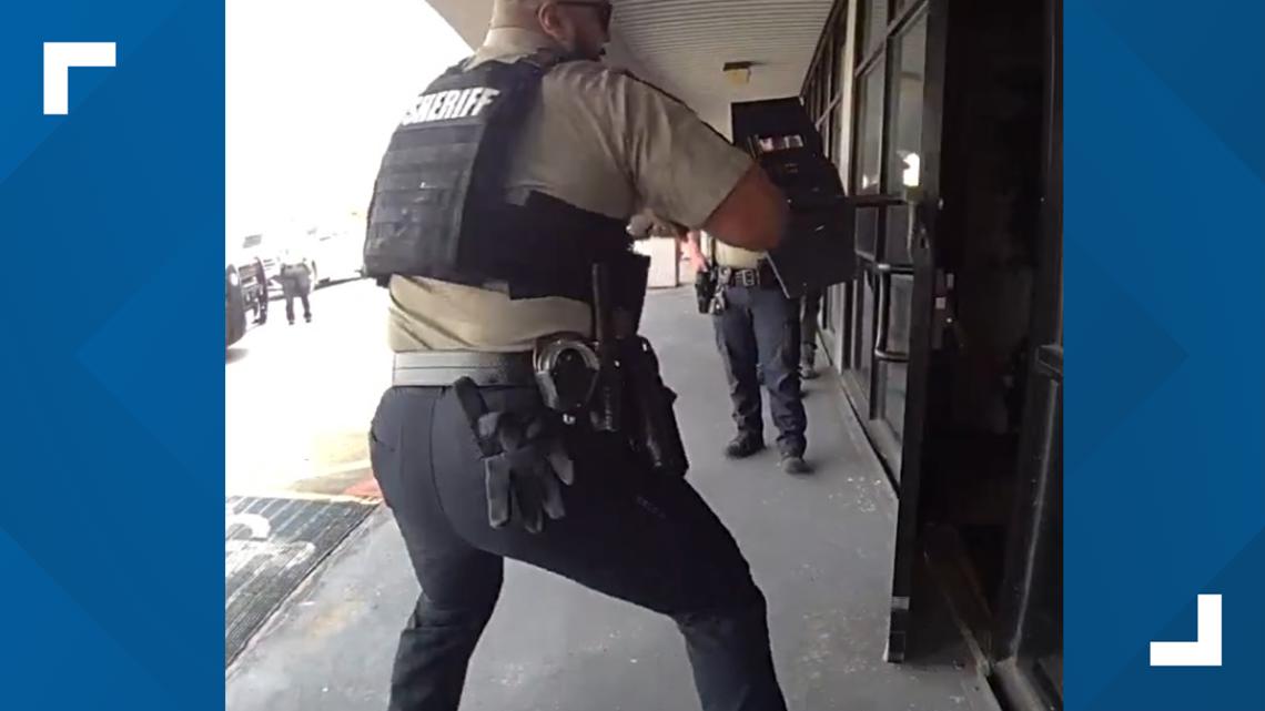 Nueces County Sheriff's Office busts illegal game room on Saratoga Boulevard